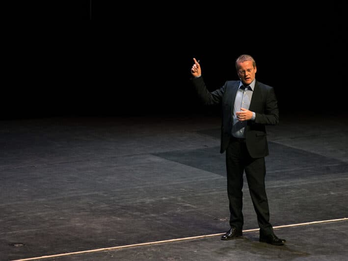 Pasi Sahlberg, Photo Matt Luciuk